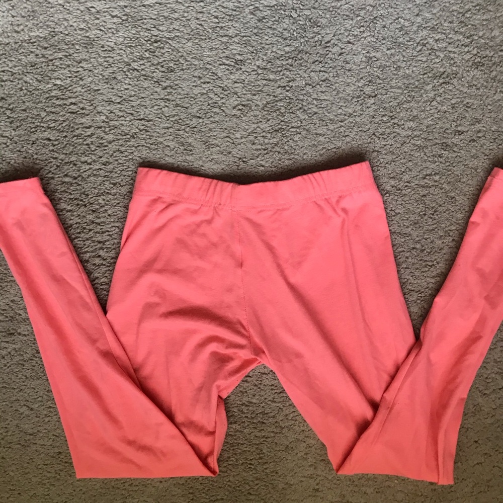 Hot pink leggings!